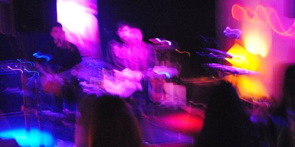 ΜΕΝΤΑ & Tony Bluebird: αναφορά από το live στο Under Athens